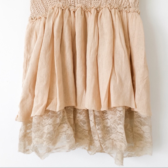 Vintage Buckle Crochet Lace Tank Top - Picture 4 of 5